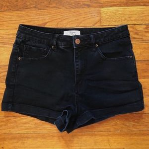 Forever 21 Black Denim Shorts Size 29/8